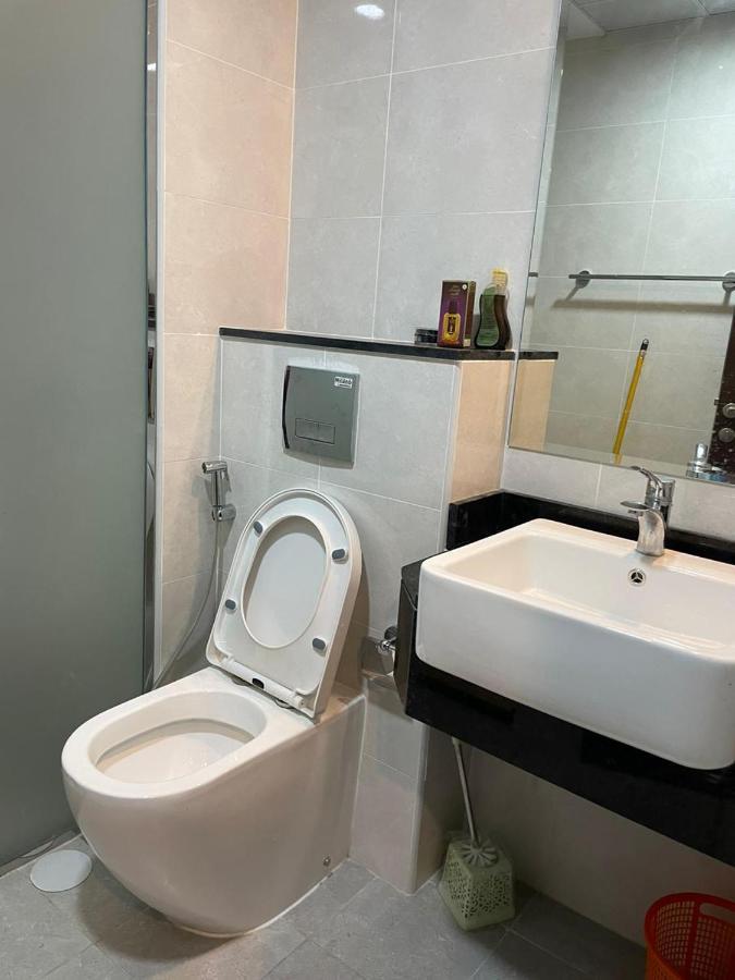 Bed Space For Indian And Pakistani Male Only Apartment *