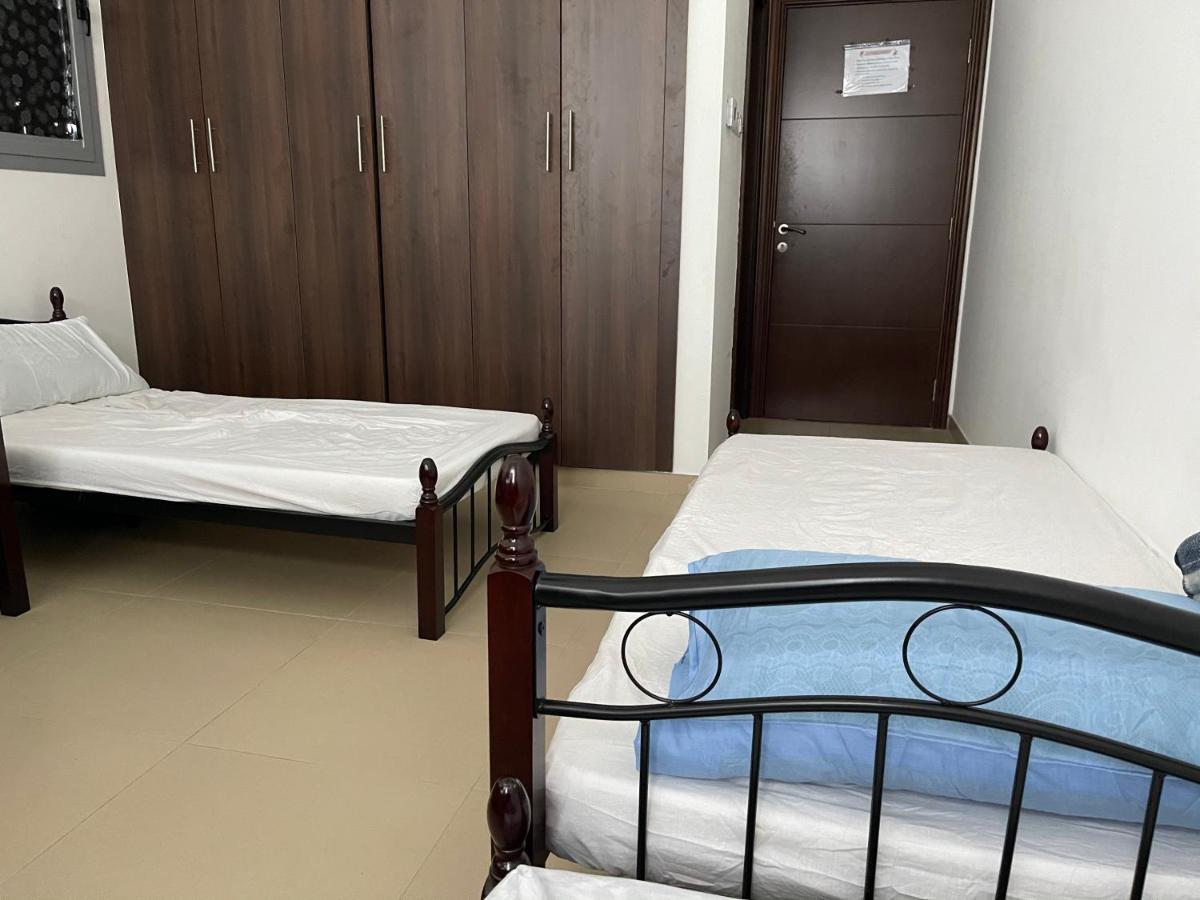 Bed Space For Indian And Pakistani Male Only Apartment Dubai