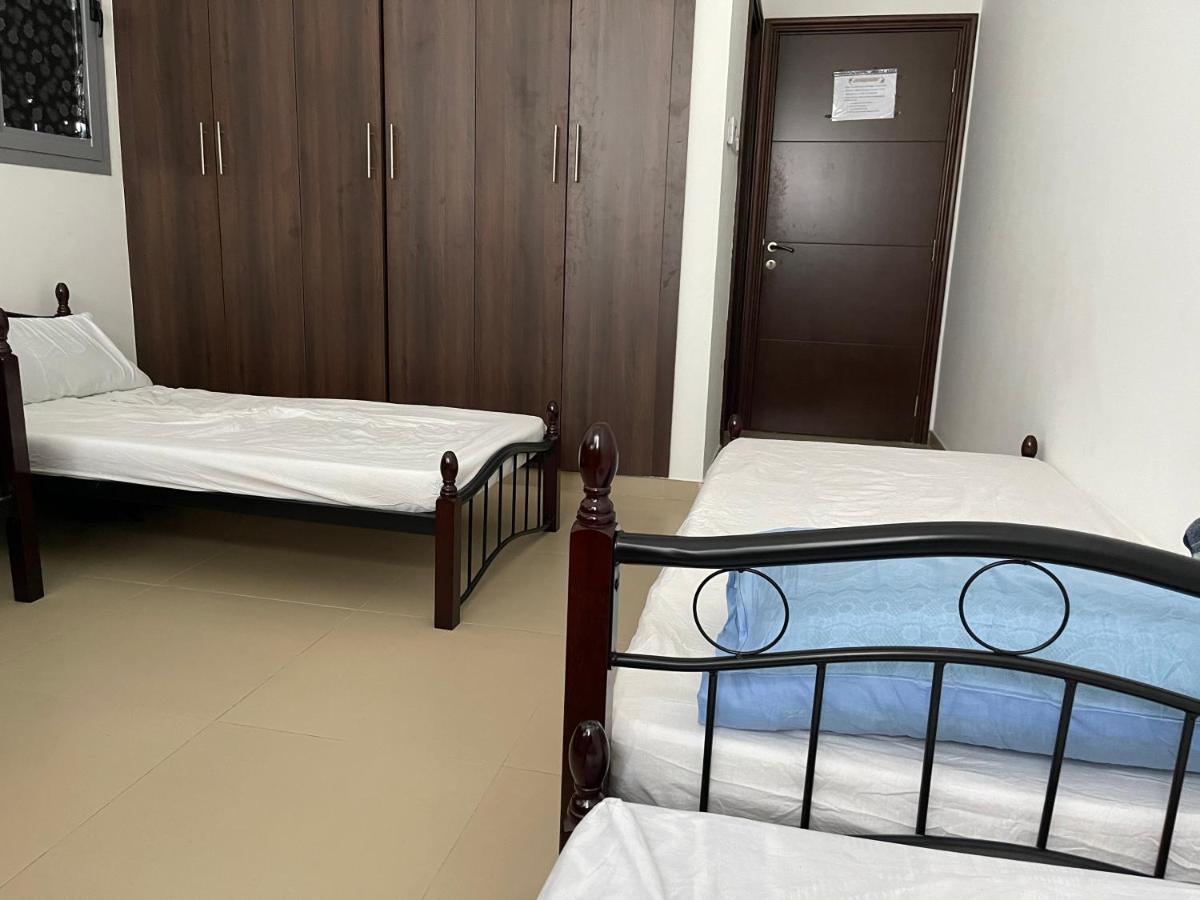 Bed Space For Indian And Pakistani Male Only Apartment *